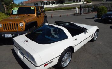 Chevrolet-corvette-c4-coupe-1988-white-1