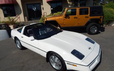 Chevrolet-corvette-c4-coupe-1988-white-4
