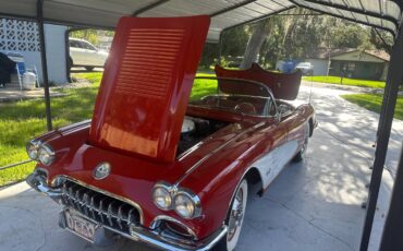 Chevrolet-corvette-convertible-1958-2