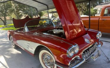 Chevrolet-corvette-convertible-1958