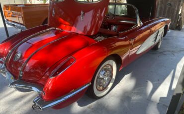 Chevrolet-corvette-convertible-1958-4