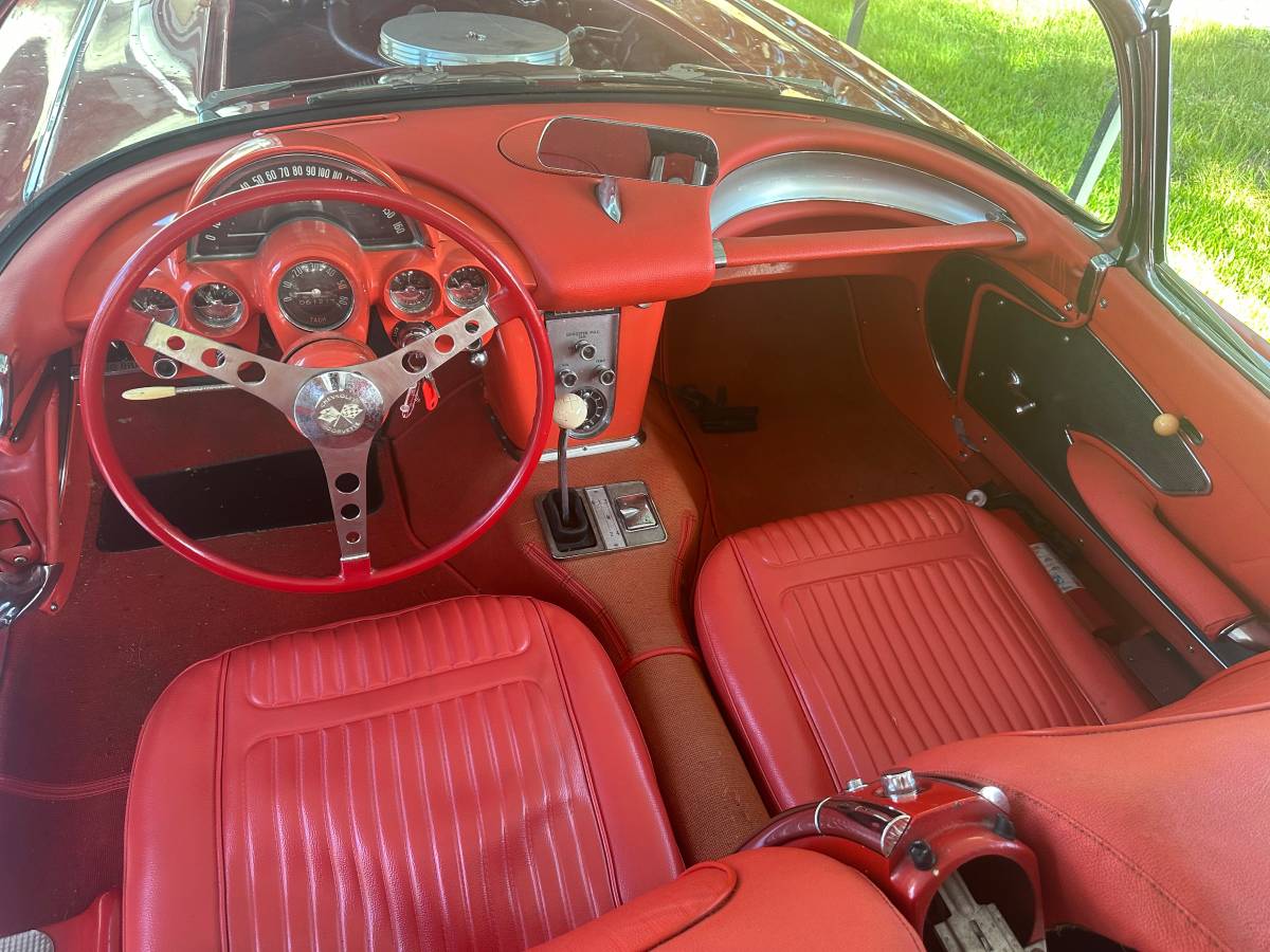 Chevrolet-corvette-convertible-1958-6