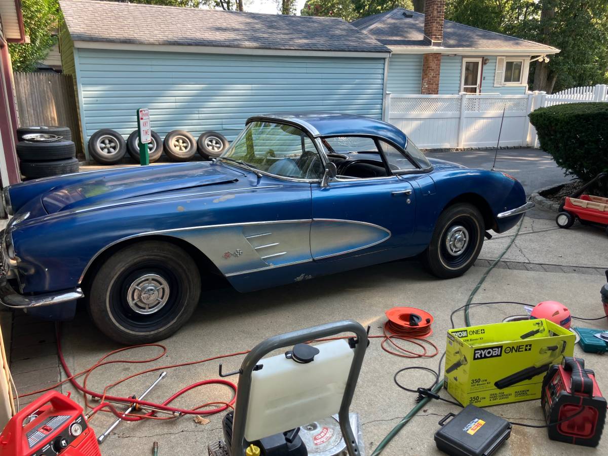Chevrolet-corvette-convertible-1959-blue-10