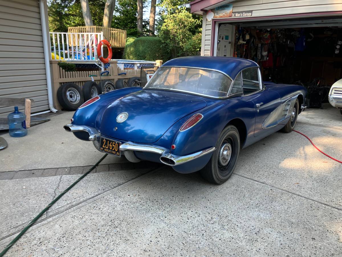 Chevrolet-corvette-convertible-1959-blue-12