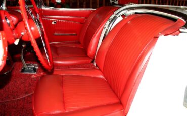 Chevrolet-corvette-convertible-1962-white-11