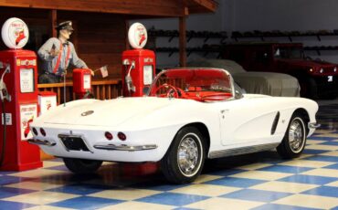 Chevrolet-corvette-convertible-1962-white-6