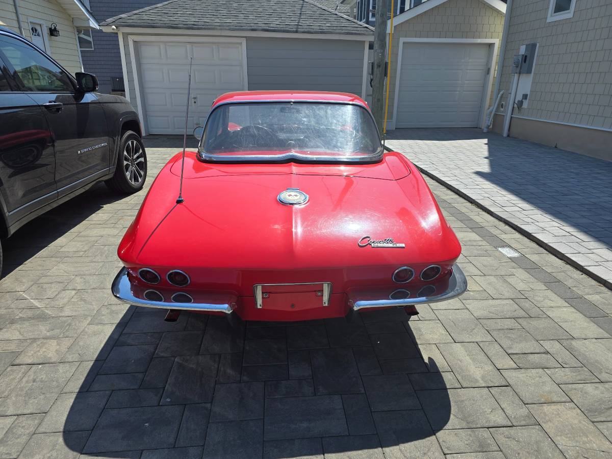 Chevrolet-corvette-convertible-1964-red-4