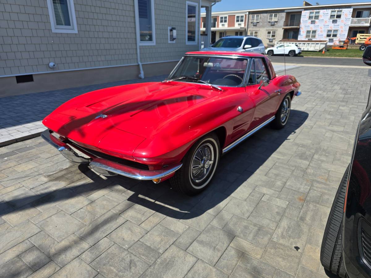 Chevrolet-corvette-convertible-1964-red