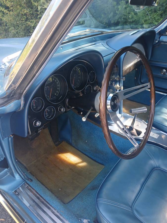 Chevrolet-corvette-convertible-1965-blue-17