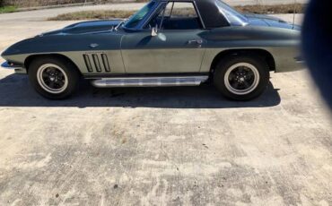 Chevrolet-corvette-convertible-1965-grey-1