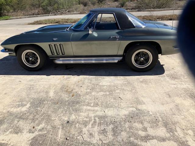 Chevrolet-corvette-convertible-1965-grey-1