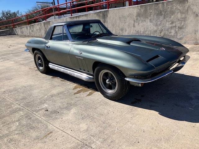 Chevrolet-corvette-convertible-1965-grey-7