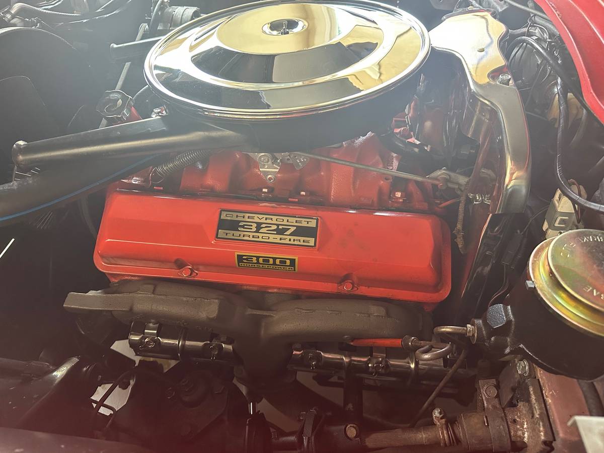 Chevrolet-corvette-convertible-1965-red-12