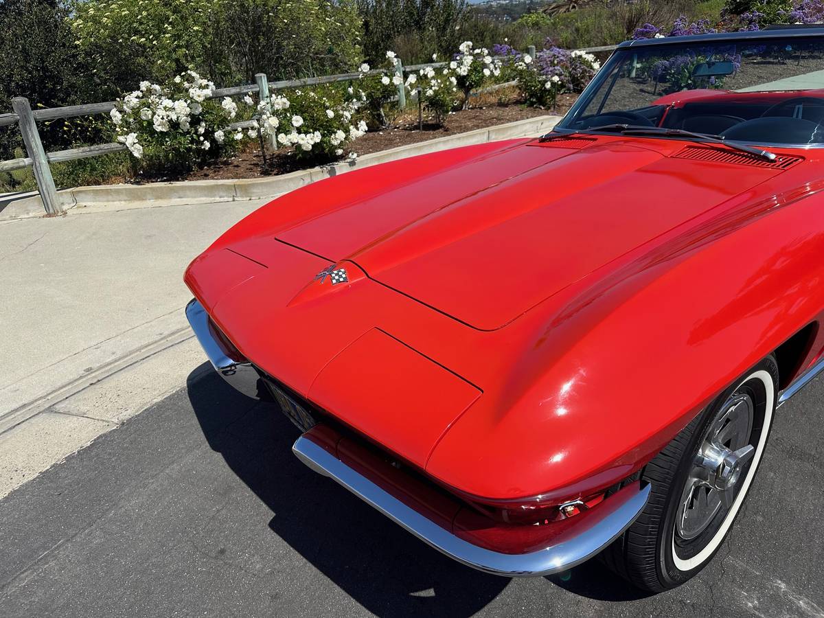 Chevrolet-corvette-convertible-1965-red-5