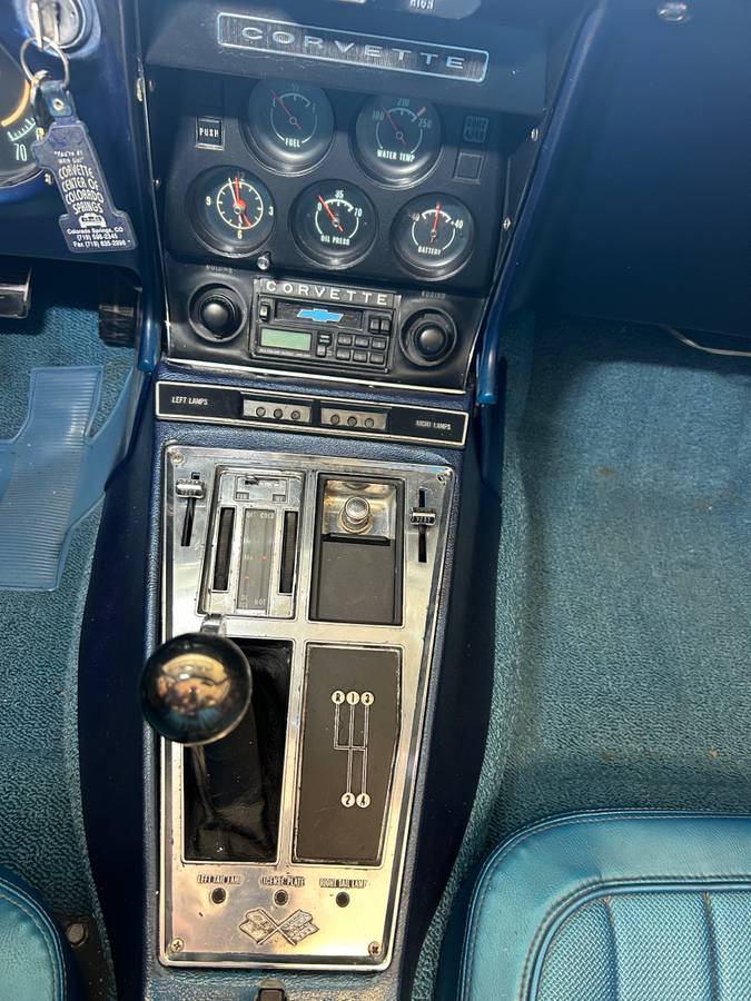 Chevrolet-corvette-convertible-1968-blue-34