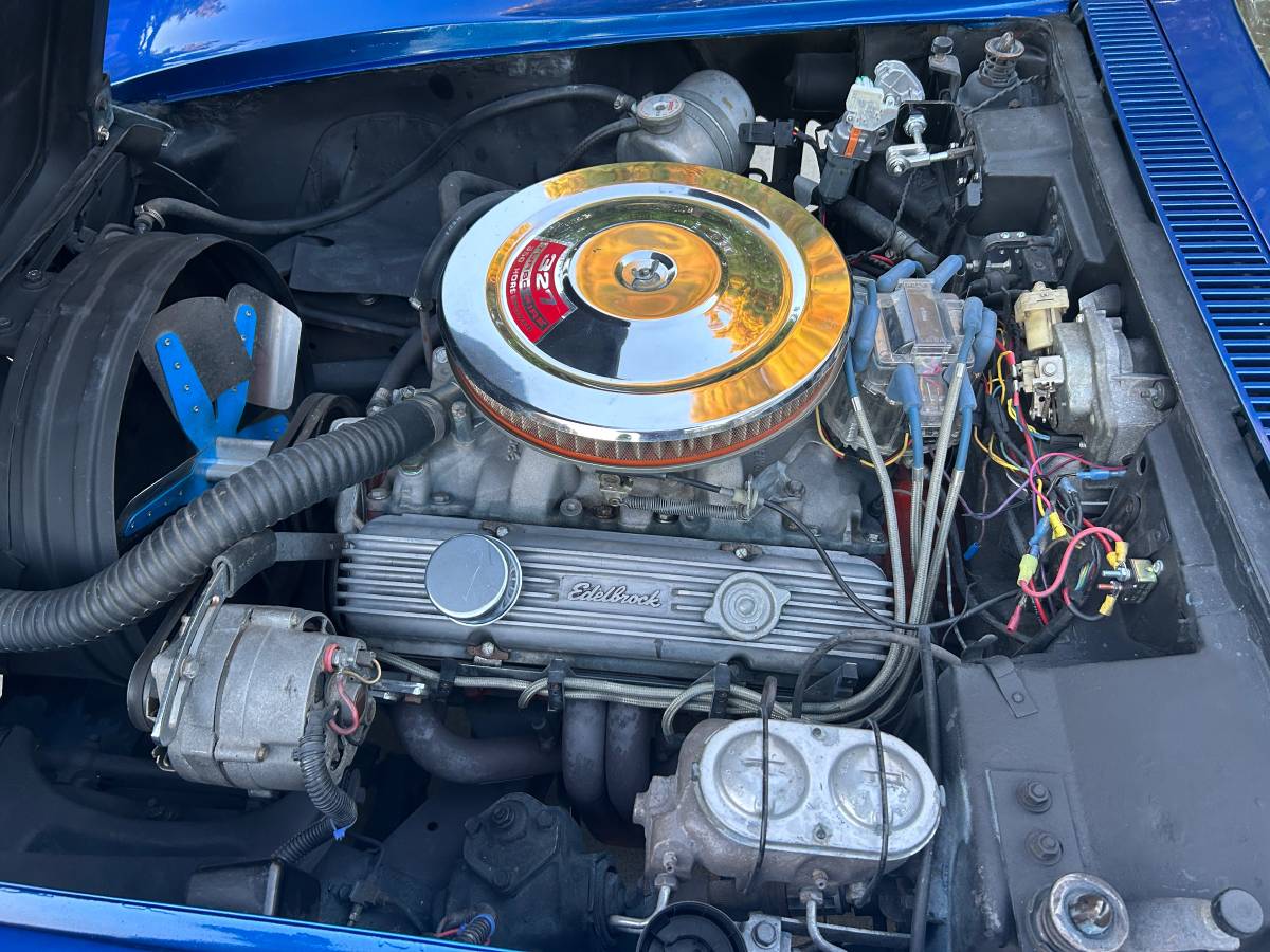 Chevrolet-corvette-convertible-1968-blue-39