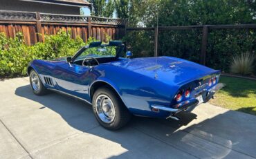 Chevrolet-corvette-convertible-1968-blue-7
