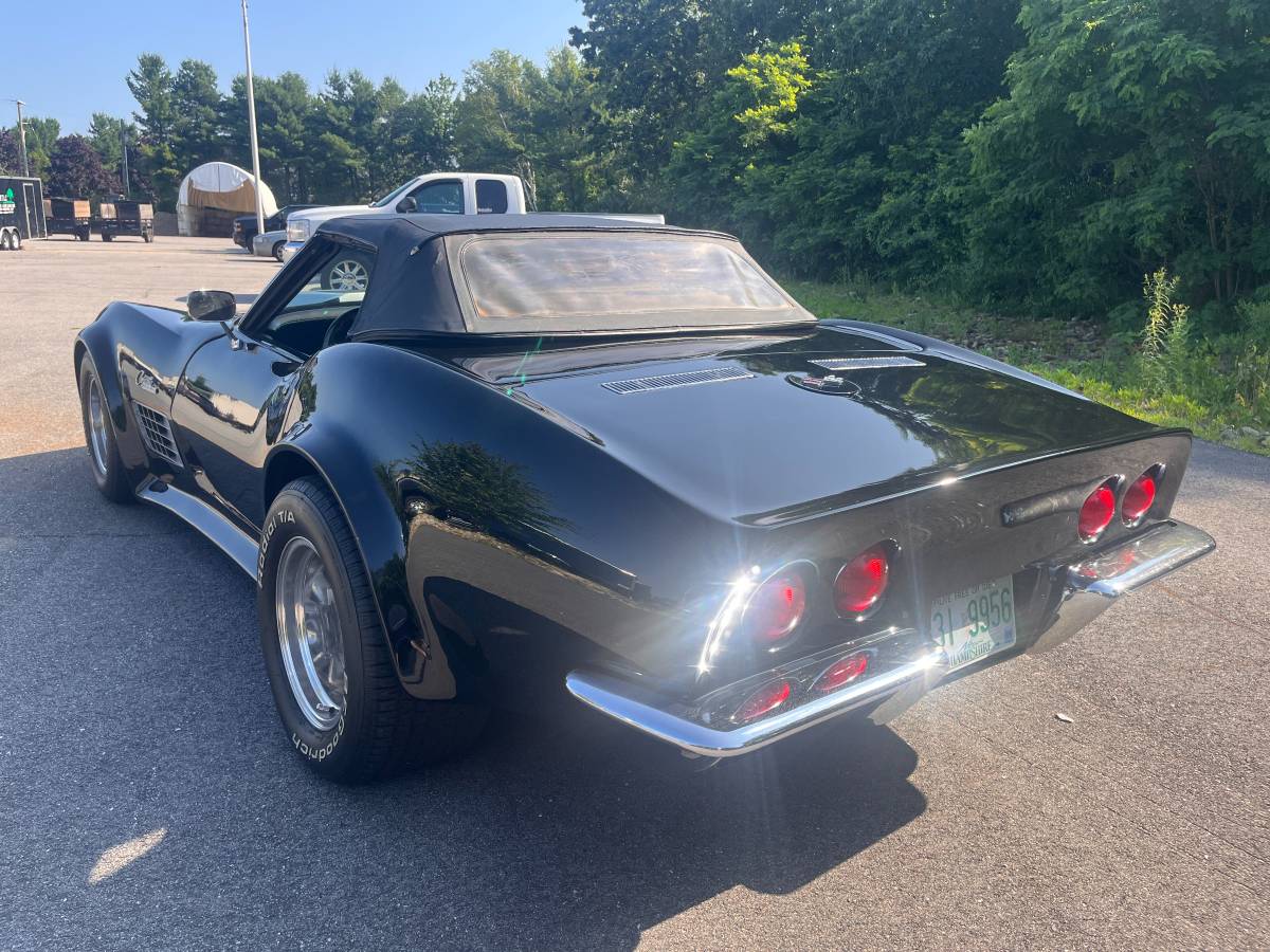 Chevrolet-corvette-convertible-1970-black-16