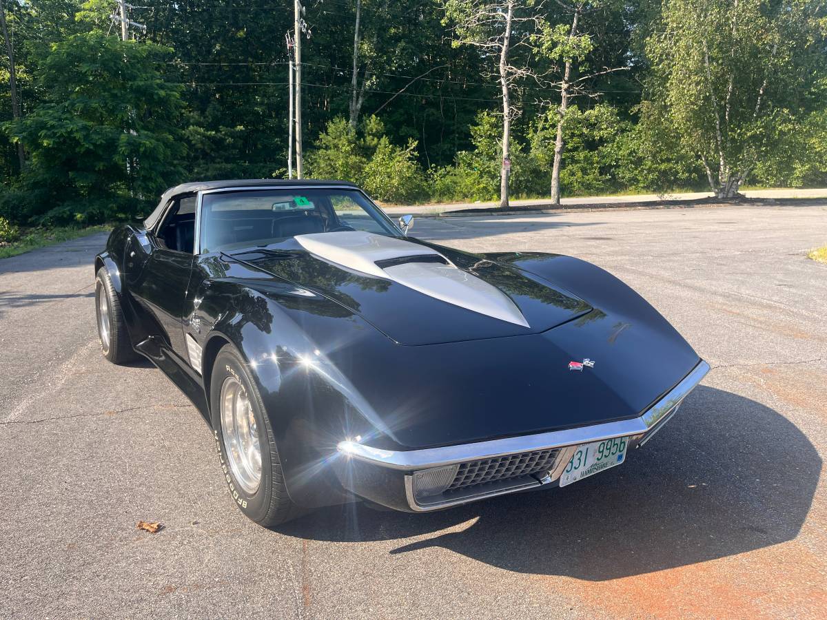 Chevrolet-corvette-convertible-1970-black-17