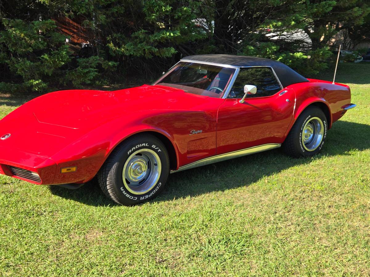 Chevrolet-corvette-convertible-1973-red-7