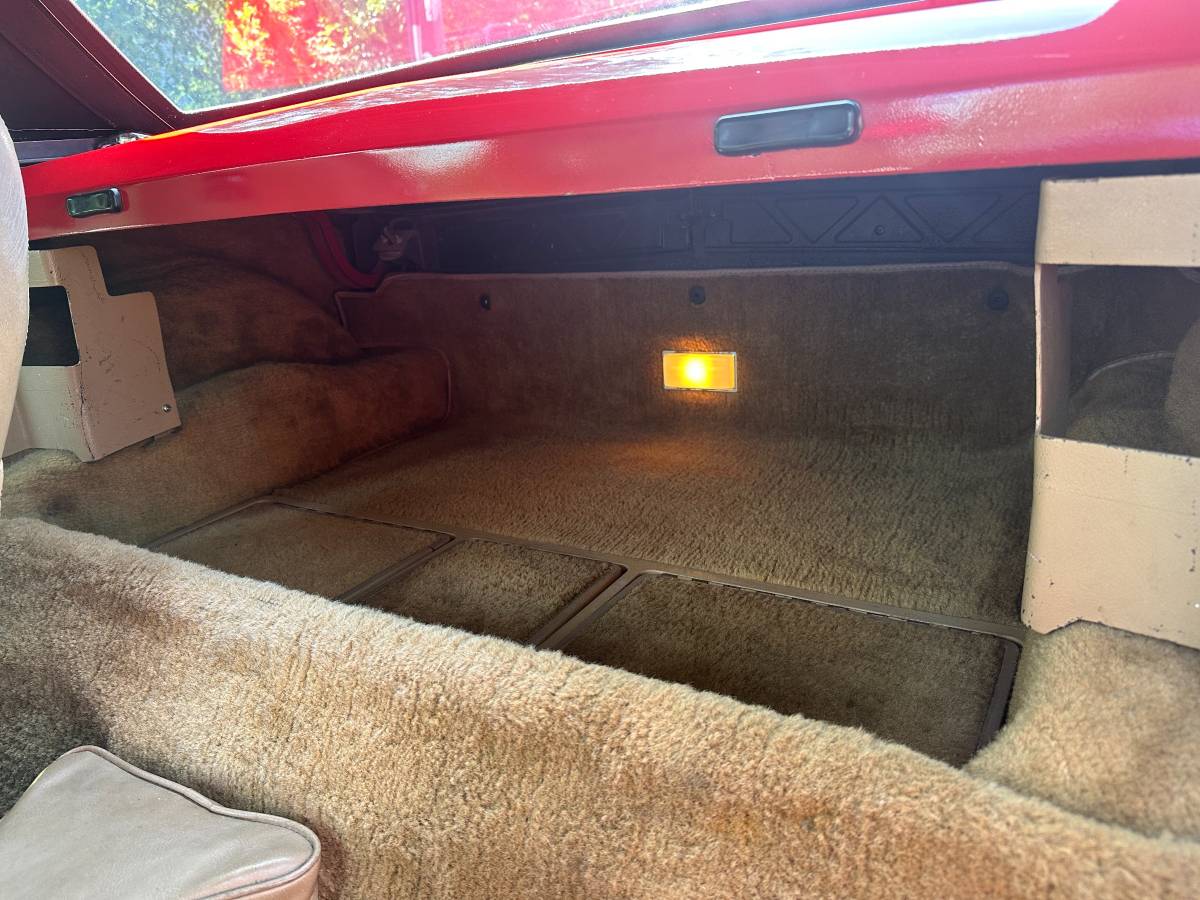 Chevrolet-corvette-convertible-1974-red-11