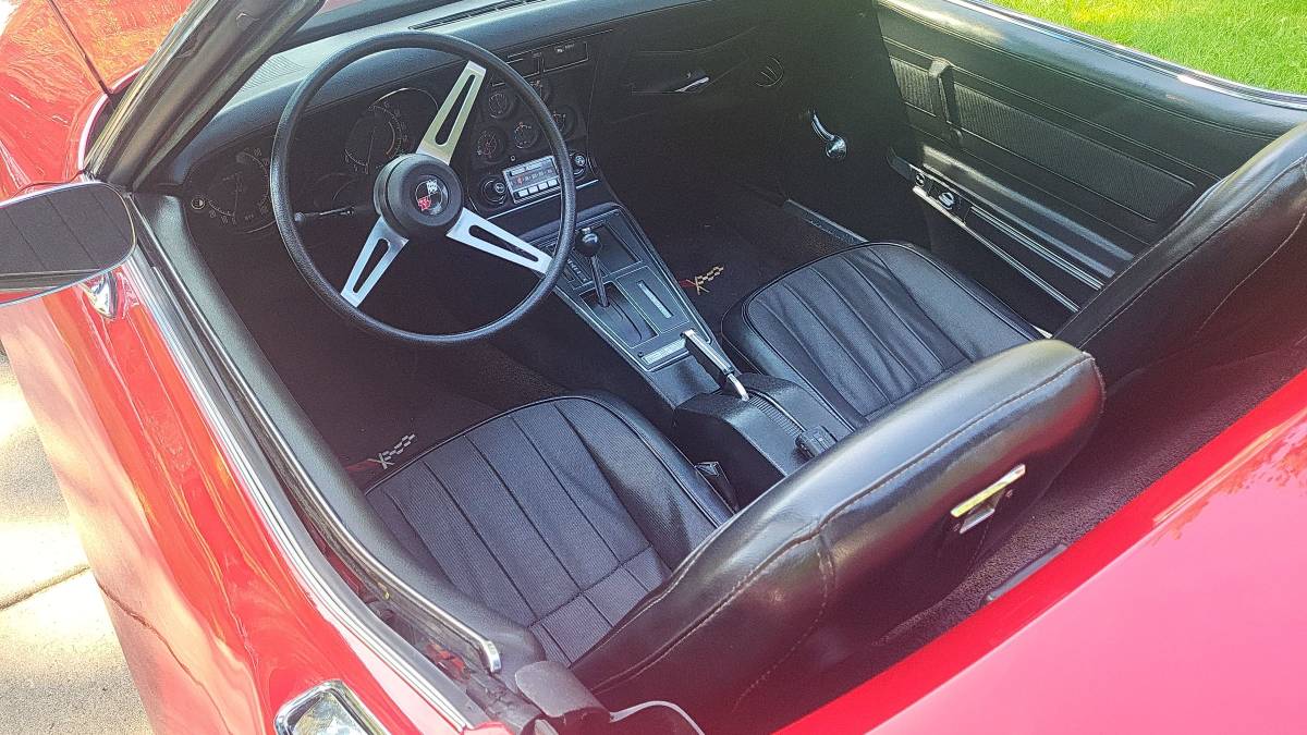 Chevrolet-corvette-convertible-1974-red-12