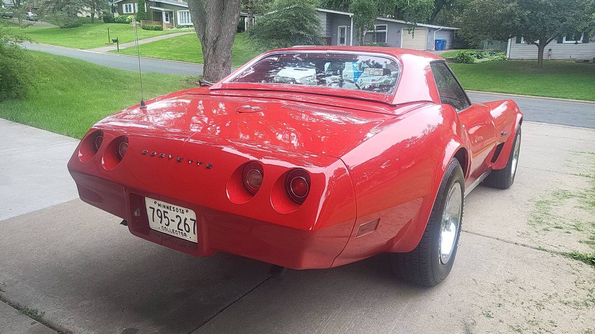 Chevrolet-corvette-convertible-1974-red-4