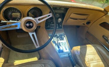 Chevrolet-corvette-convertible-1974-red-5