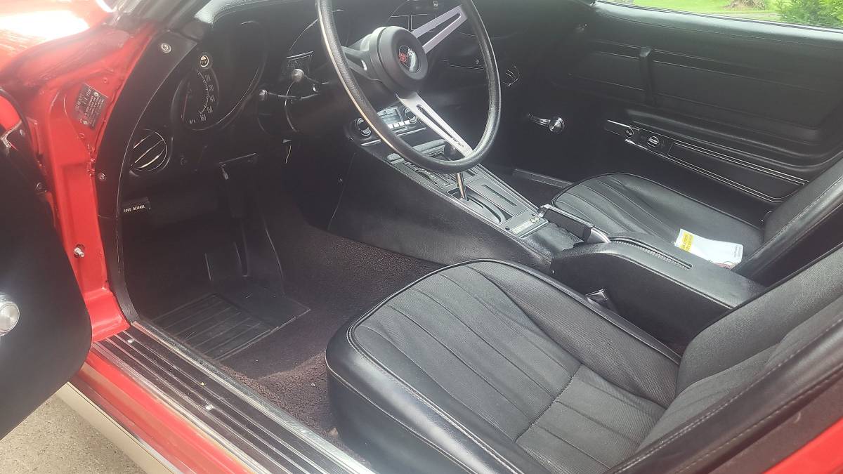 Chevrolet-corvette-convertible-1974-red-5