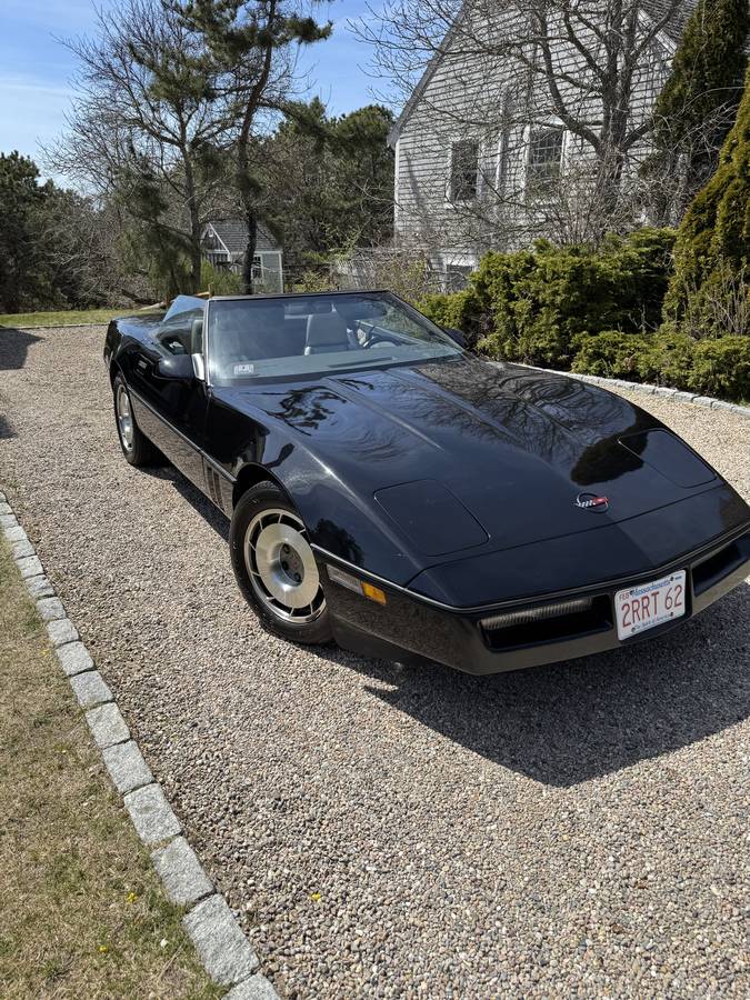 Chevrolet-corvette-convertible-1987-black-15