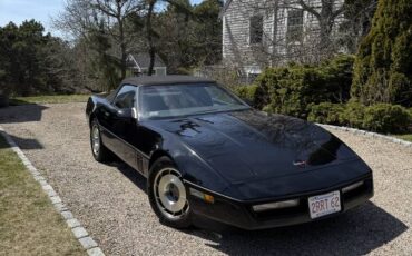 Chevrolet-corvette-convertible-1987-black