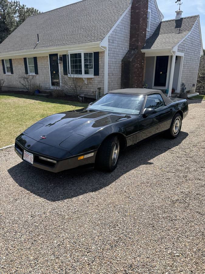 Chevrolet-corvette-convertible-1987-black-5