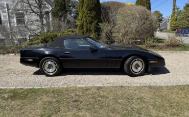 Chevrolet-corvette-convertible-1987-black-7