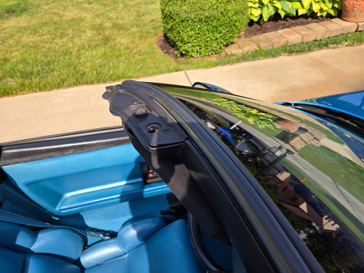 Chevrolet-corvette-convertible-1989-blue-11