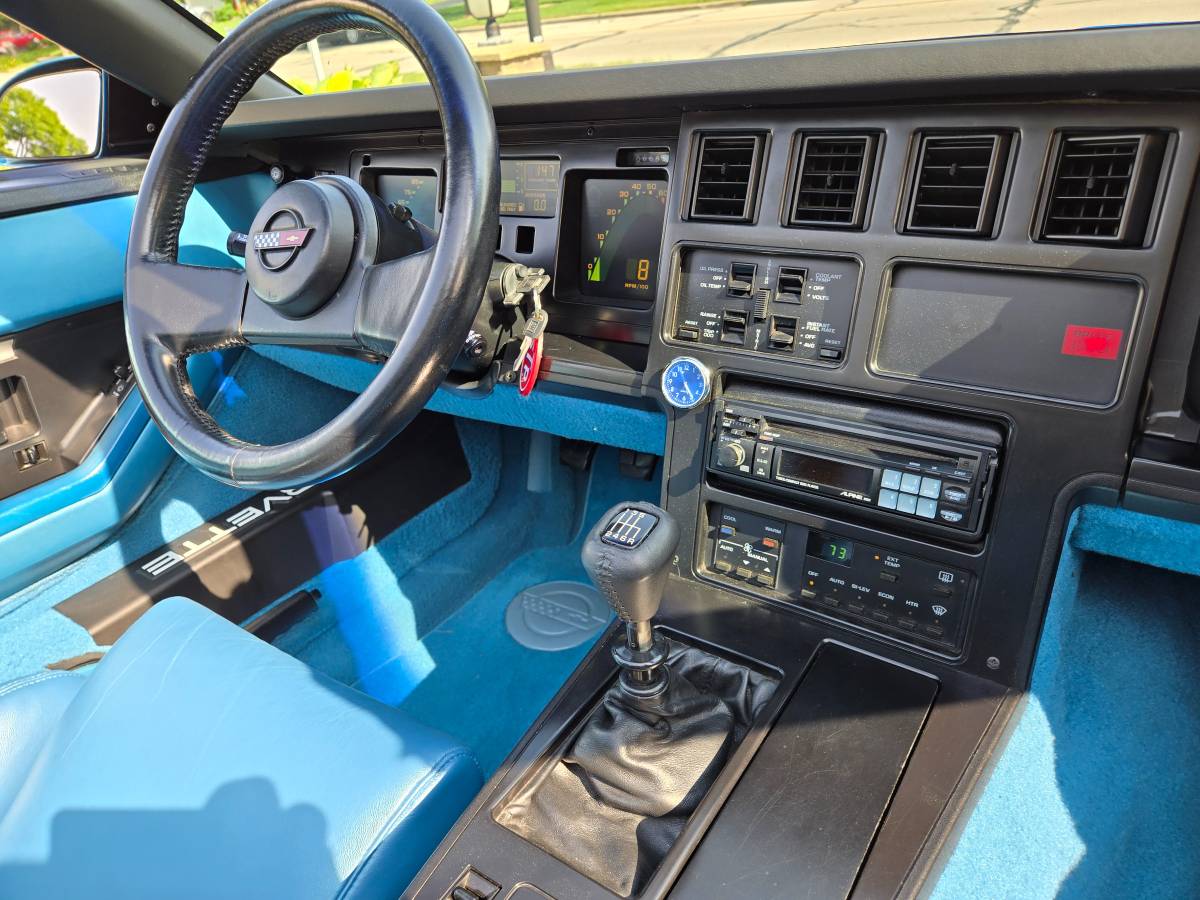 Chevrolet-corvette-convertible-1989-blue-13