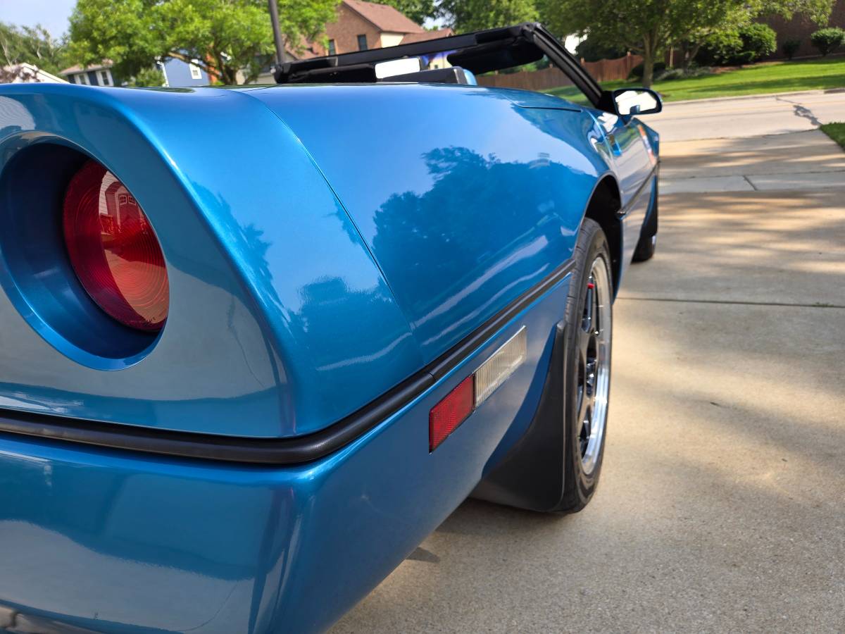 Chevrolet-corvette-convertible-1989-blue-20