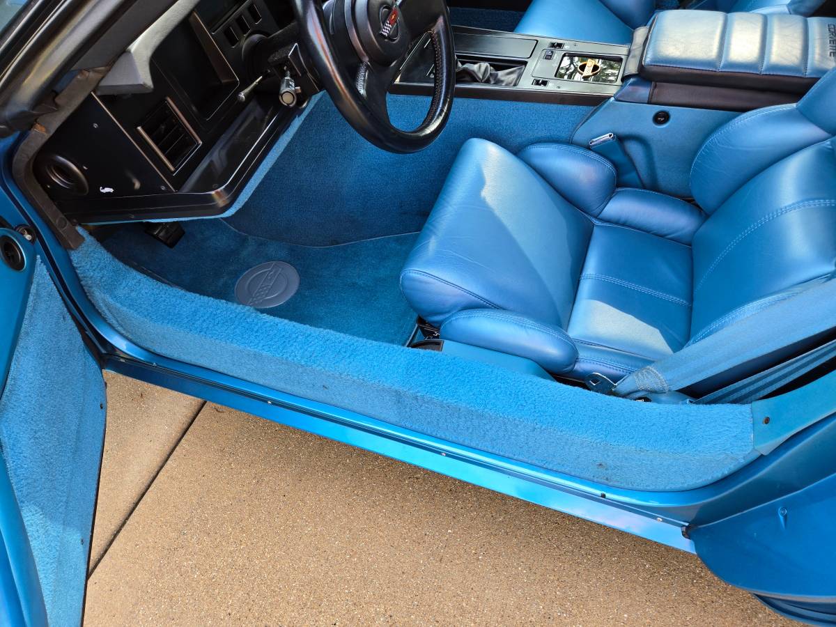 Chevrolet-corvette-convertible-1989-blue-4
