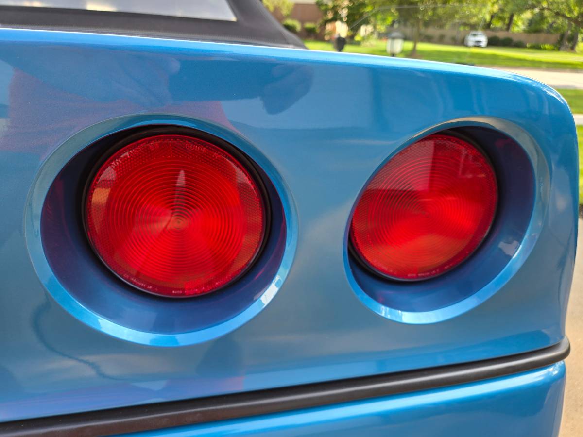 Chevrolet-corvette-convertible-1989-blue-6