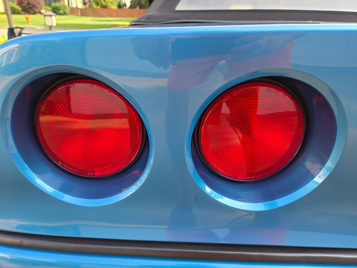 Chevrolet-corvette-convertible-1989-blue-7