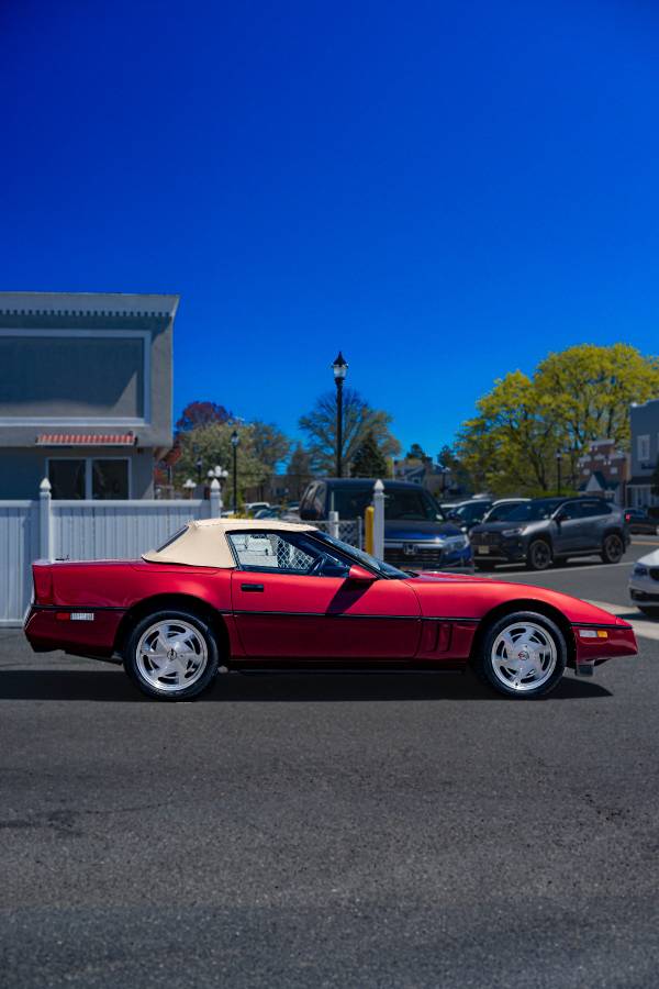 Chevrolet-corvette-convertible-1989-red-5