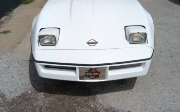 Chevrolet-corvette-convertible-1990-white