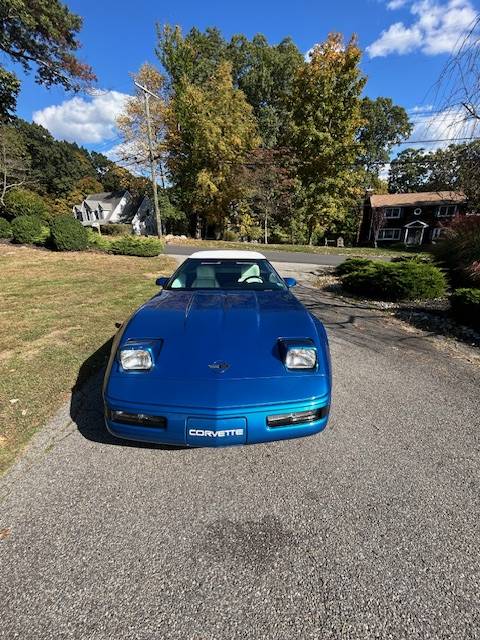 Chevrolet-corvette-convertible-1992-2