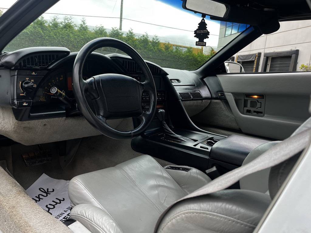 Chevrolet-corvette-convertible-1992-white-11
