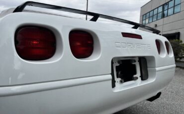 Chevrolet-corvette-convertible-1992-white-12