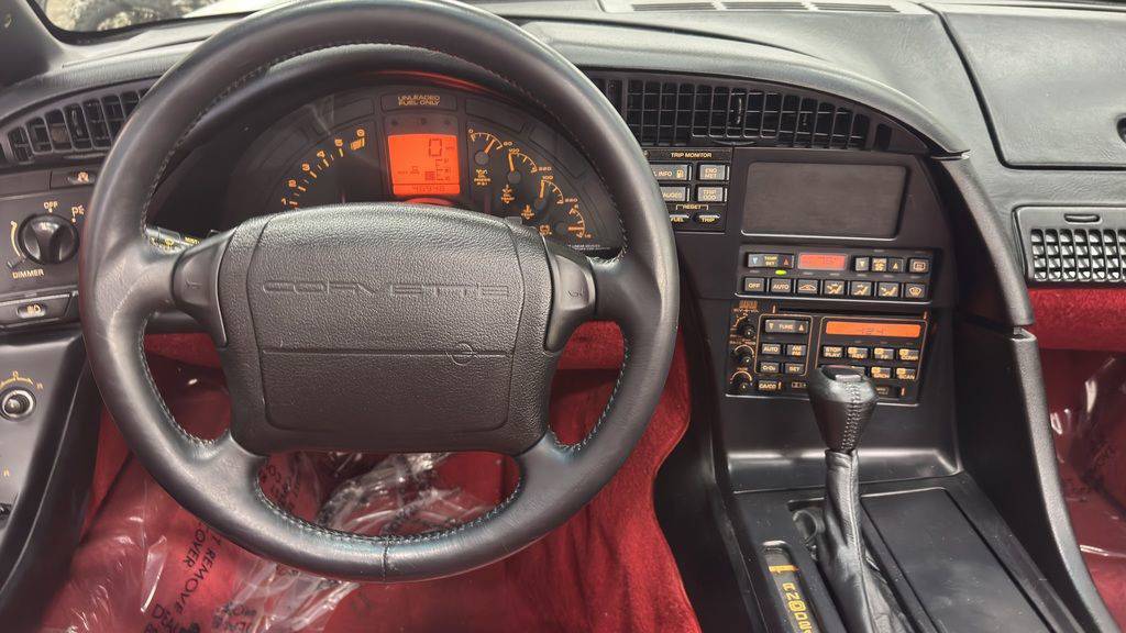 Chevrolet-corvette-convertible-1992-white-13