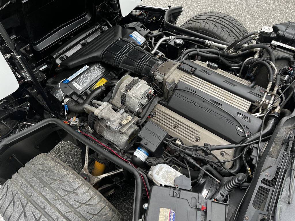 Chevrolet-corvette-convertible-1992-white-19