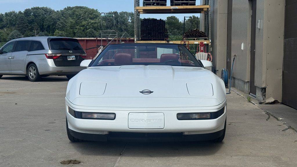 Chevrolet-corvette-convertible-1992-white-2
