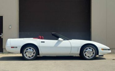 Chevrolet-corvette-convertible-1992-white