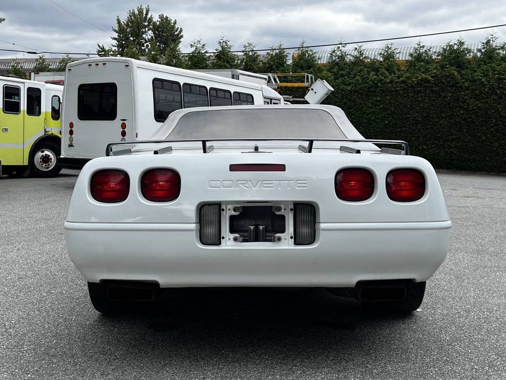 Chevrolet-corvette-convertible-1992-white-4