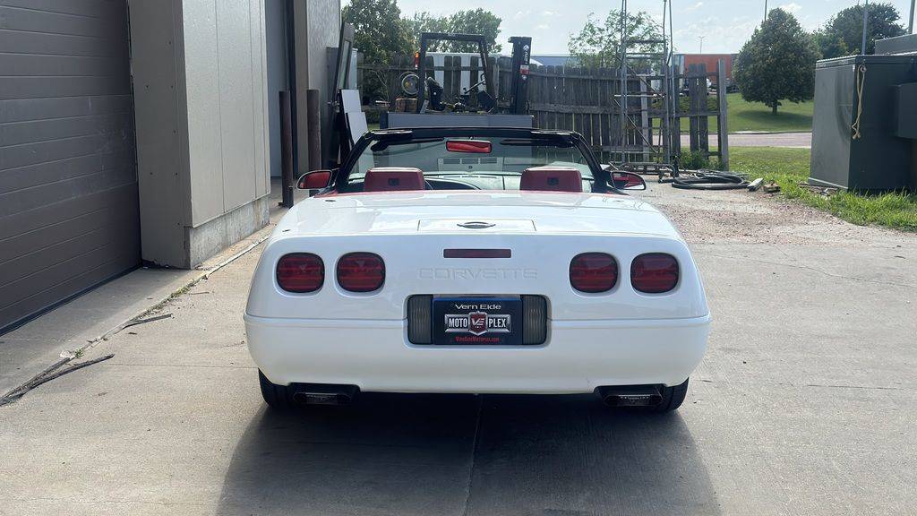 Chevrolet-corvette-convertible-1992-white-4